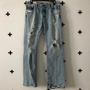 A&F men’s 4 button ripped jeans 30x32